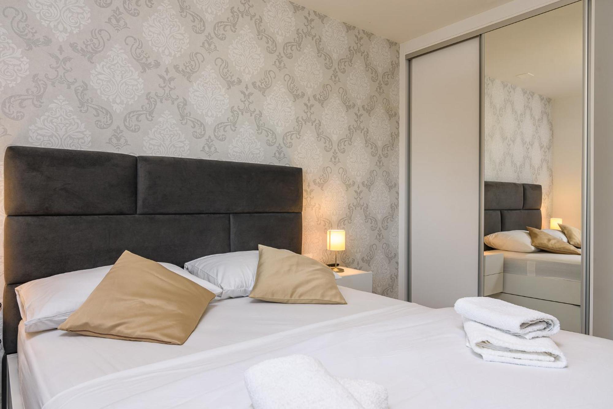 Relax Trogir Apartment Exterior foto